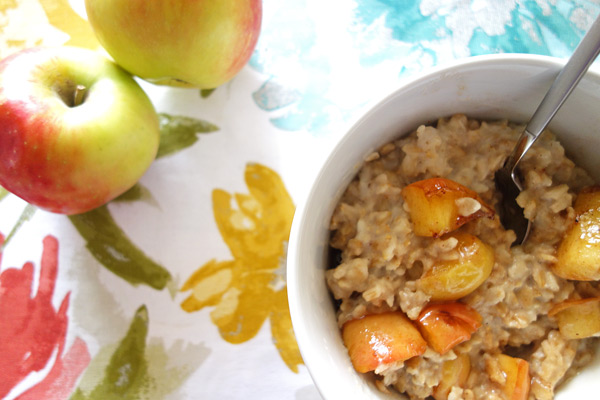 Apples-with-Apple-Pie-Oatmeal